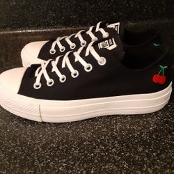 Converse Platform womens 8.5 Like new 