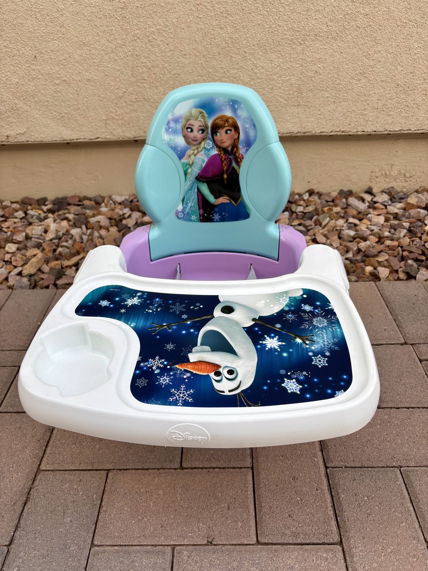 The First Years Disney Frozen Mealtime Booster Seat