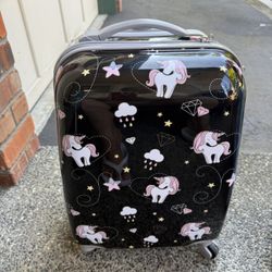 Kids unicorn luggage
