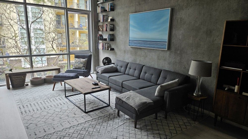 Sectional Sofa With Chaise