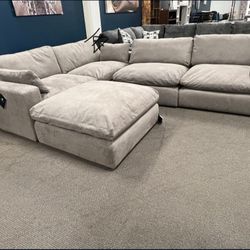 Elyza Linen 5-Piece Sectional$10 Down Payment And Financing Available