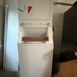 Frigidaire Stacked Washer And Dryer Laundry Center