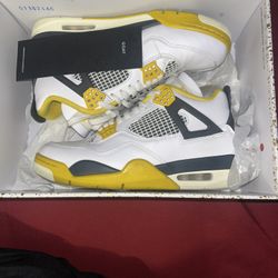 Wmns Air Jordan 4 Retro 'Vivid Sulfur'