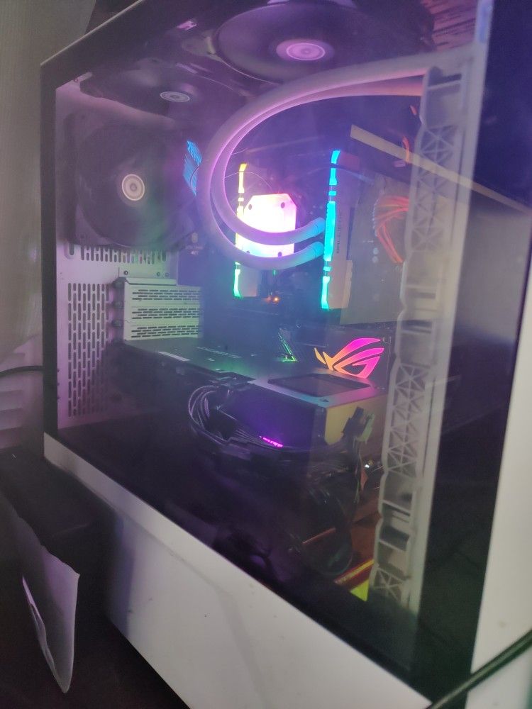 Gaming PC Threadripper 24 Cores And More!