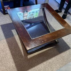 Wood And Glass Coffe Table 