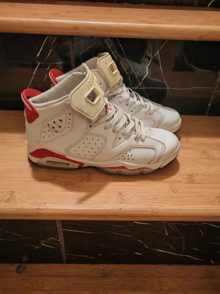 Jordan 6 Retro Size 6