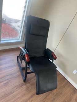 Massage leather chair