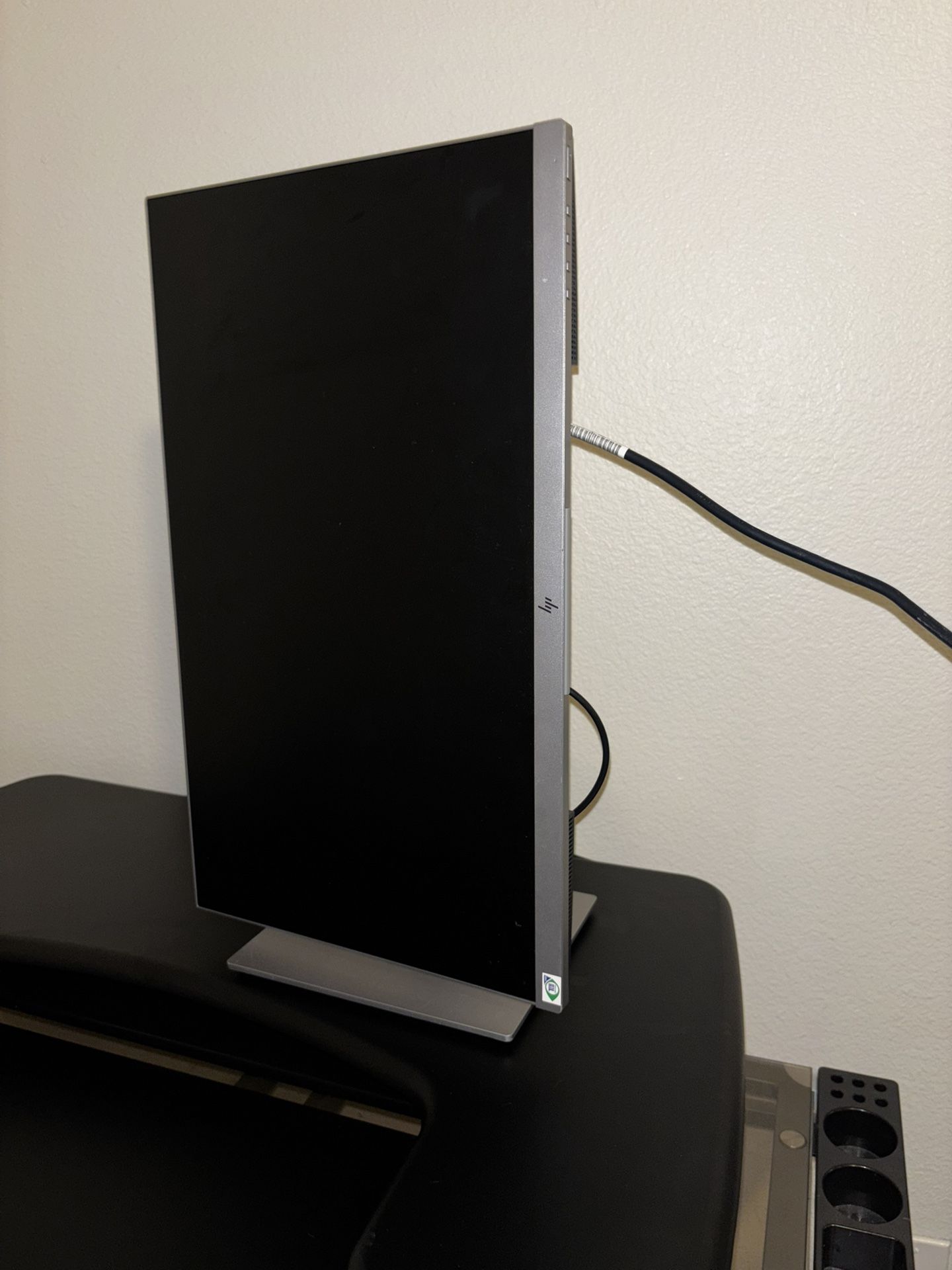 HP EliteDisplay 24in Monitor