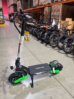 Electric scooter with large tires