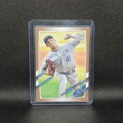 2021 Topps Baseball Series 1 Danny Duffy #304 #D  1475/2021 Gold Parallel Mint 