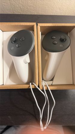 Meta Quest 3 Controllers Left And Right.