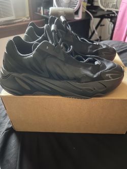 adidas Yeezy Boost 700 MNVN Mens Triple Black