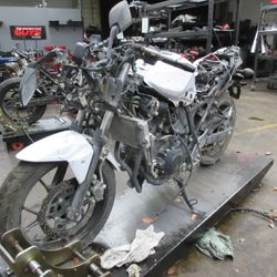 PARTED OUT - 2018 18-19 Suzuki GSXR250 GSX250R - Motorcycle parts - 101190