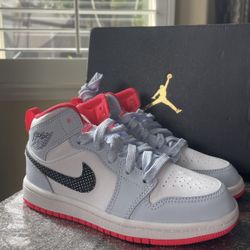 Jordan 1mid Ps