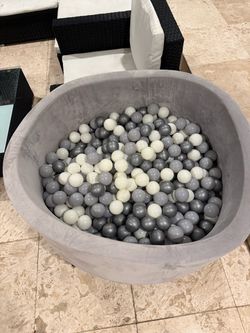 Kids Ball Pit - super clean