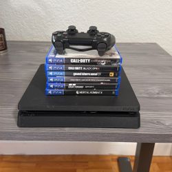 Sony PlayStation 4