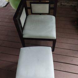 Corner Chair and Stool / Ottoman