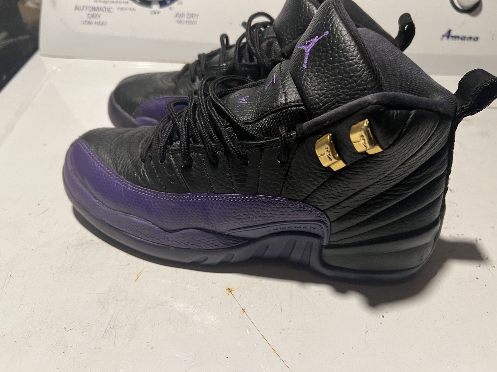 Air Jordan’s 12 Retro Gs Feld