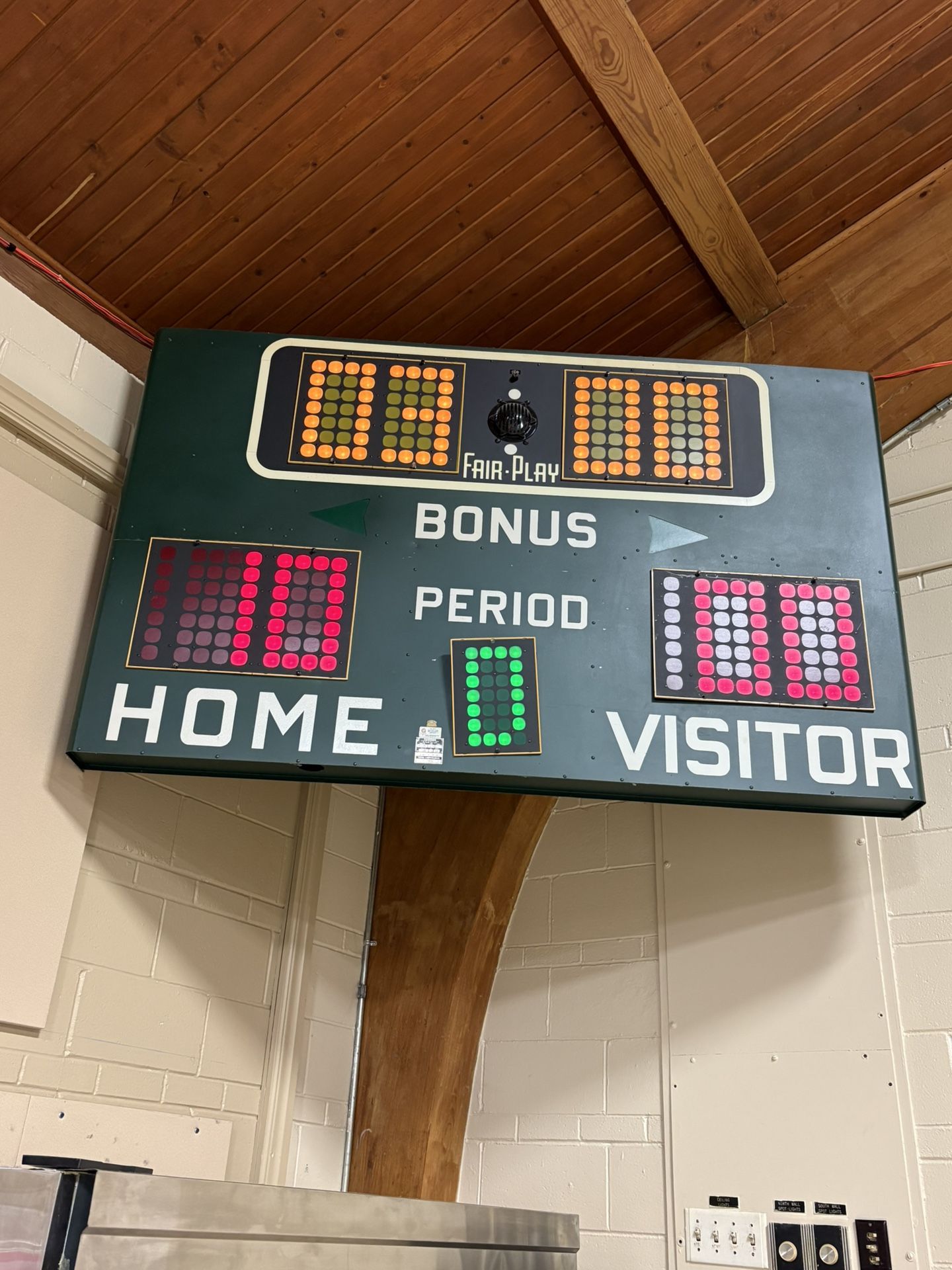 Huge Scoreboard BB-6200 Fairtron W/ Controller WORKS !!!