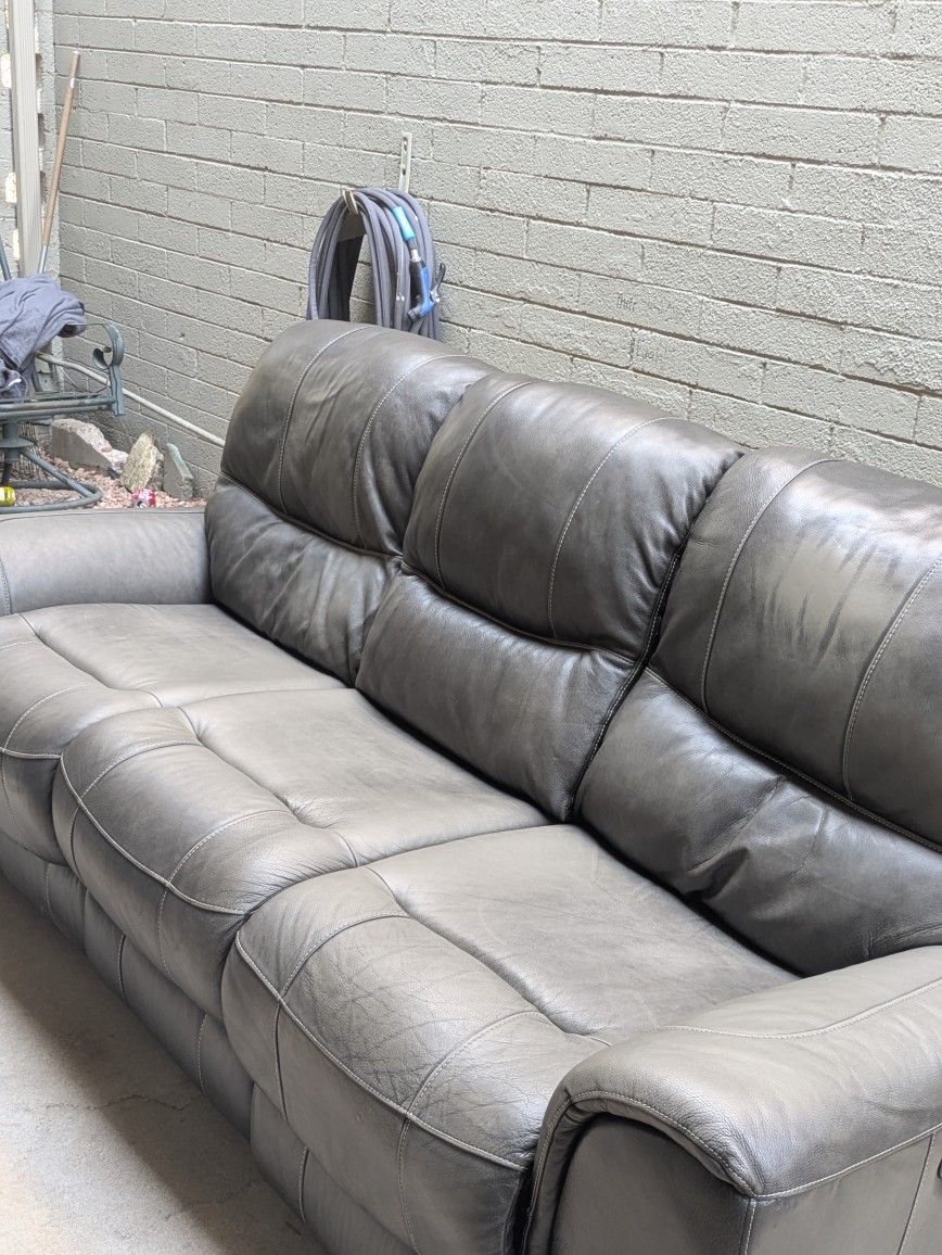 Electric Reclining Sofa!