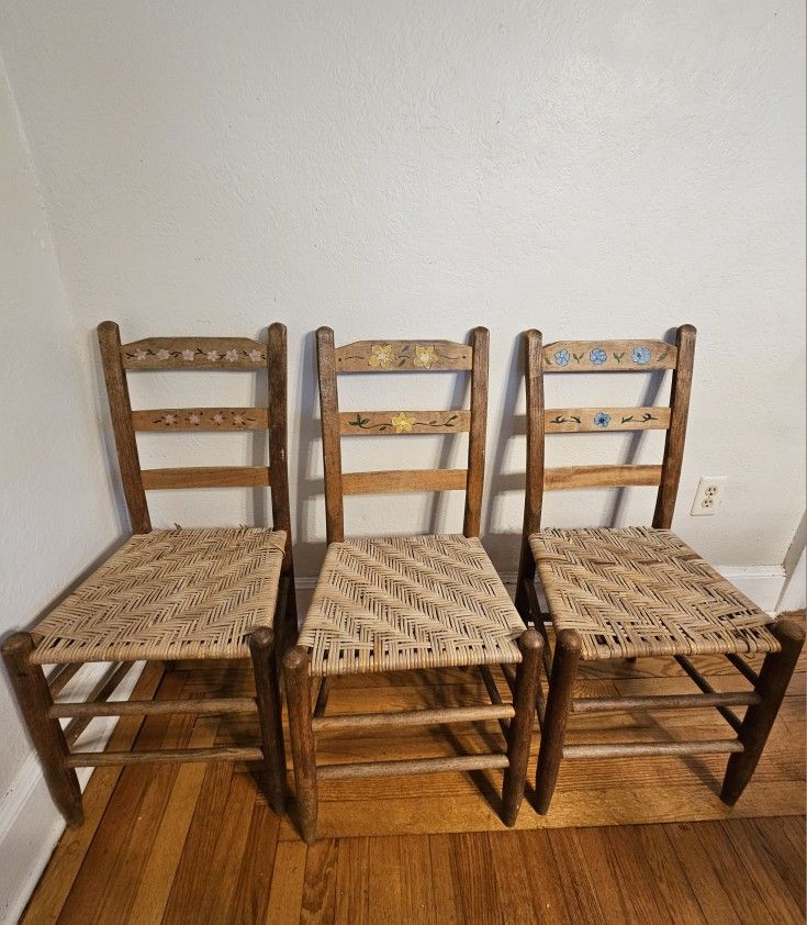 Vintage Rustic Farmhouse Ladder Back Chairs With Woven Wicker Rattan Seats