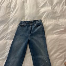 Fashion nova jeans..