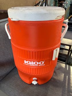 Igloo 5-Gallon Drinking Water Cooler