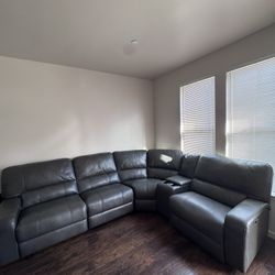 Gray Sectional Couch With Recliners $800