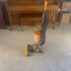 Dyson Vacuum Cleaner 