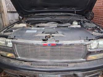 Chevy Tahoe Grill 2002 to 2004