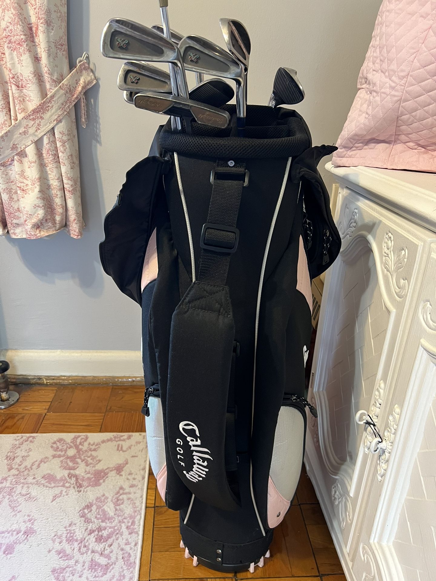 Golf bag, Clubs and Balls (Women’s, Right)