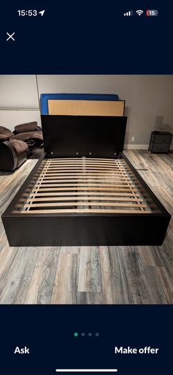 King Bed frame W/ Drawers
