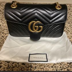 GG Marmont medium matelassé shoulder bag