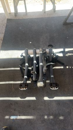 Bike carrier trunk mounted Saris