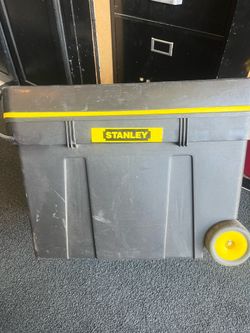 Stanley rolling tool crate
