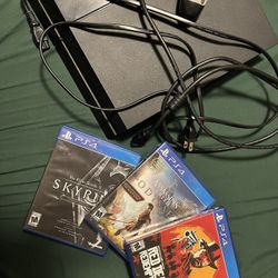 PlayStation 4, Games And accessories 