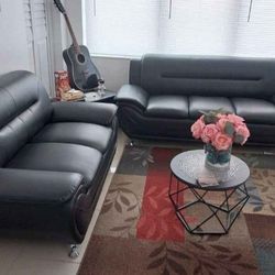 Black ⚫️ Sofa Set Available,  Delivery Available Pay Upon Delivery 