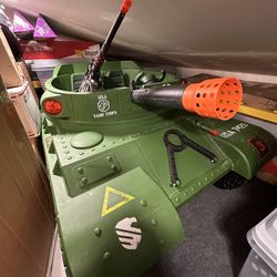 Adventure Force 24V Thunder Tank 