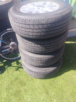 Tires and wheels for Toyota Tacoma