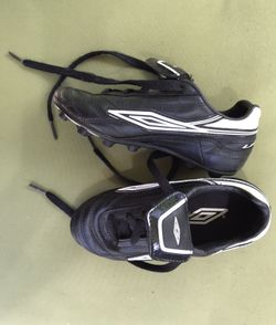Kids soccer cleats