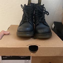 Dr. Martens 11c