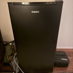 Galanz Mini Fridge - Brand New Out Of box Needs To Go 