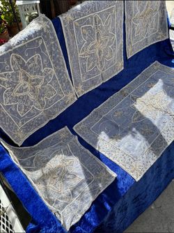 5 pc beautiful home decor altogether $10