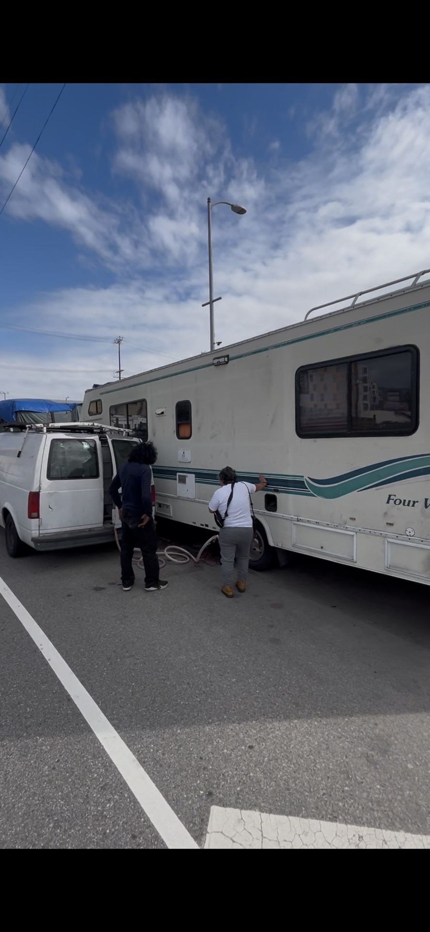 CLEANING GRAY AND BLACK WATER MOTORHOME