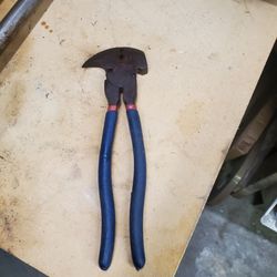 Heavy Duty Fencing Pliers / farm Tool