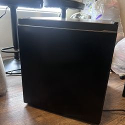 Hisense Mini Fridge