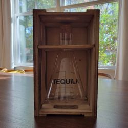 Beaker Decanters W/ Crate