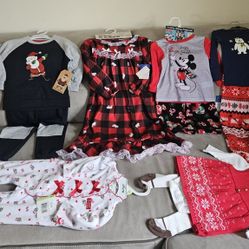 Christmas Holiday Pj Size 3 months 4t And 2t