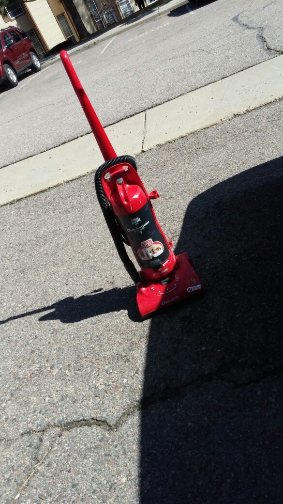 dirt devil quick power cyclonic