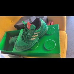 Shors Boy 5 1/2 Adidas Legos Red, Yellow, Green . Black 6 1/2 